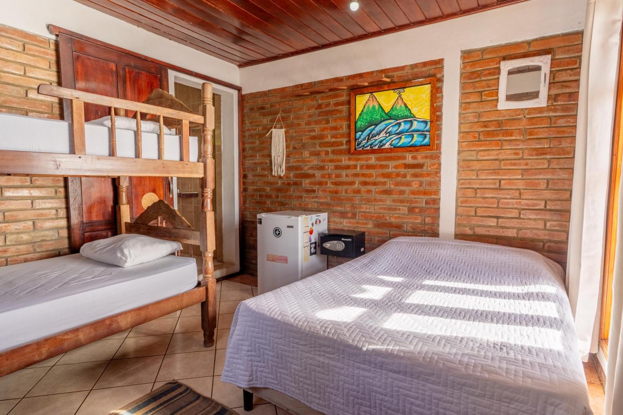 Miramar Surfcamp Villa Puerto Sandino Exteriör bild