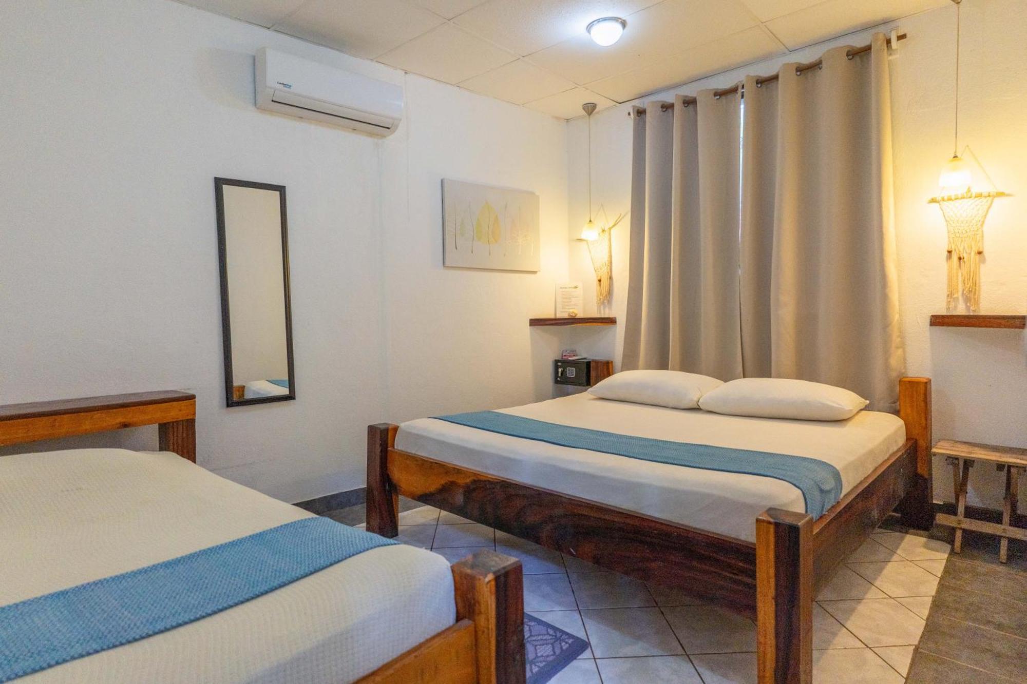 Miramar Surfcamp Villa Puerto Sandino Exteriör bild