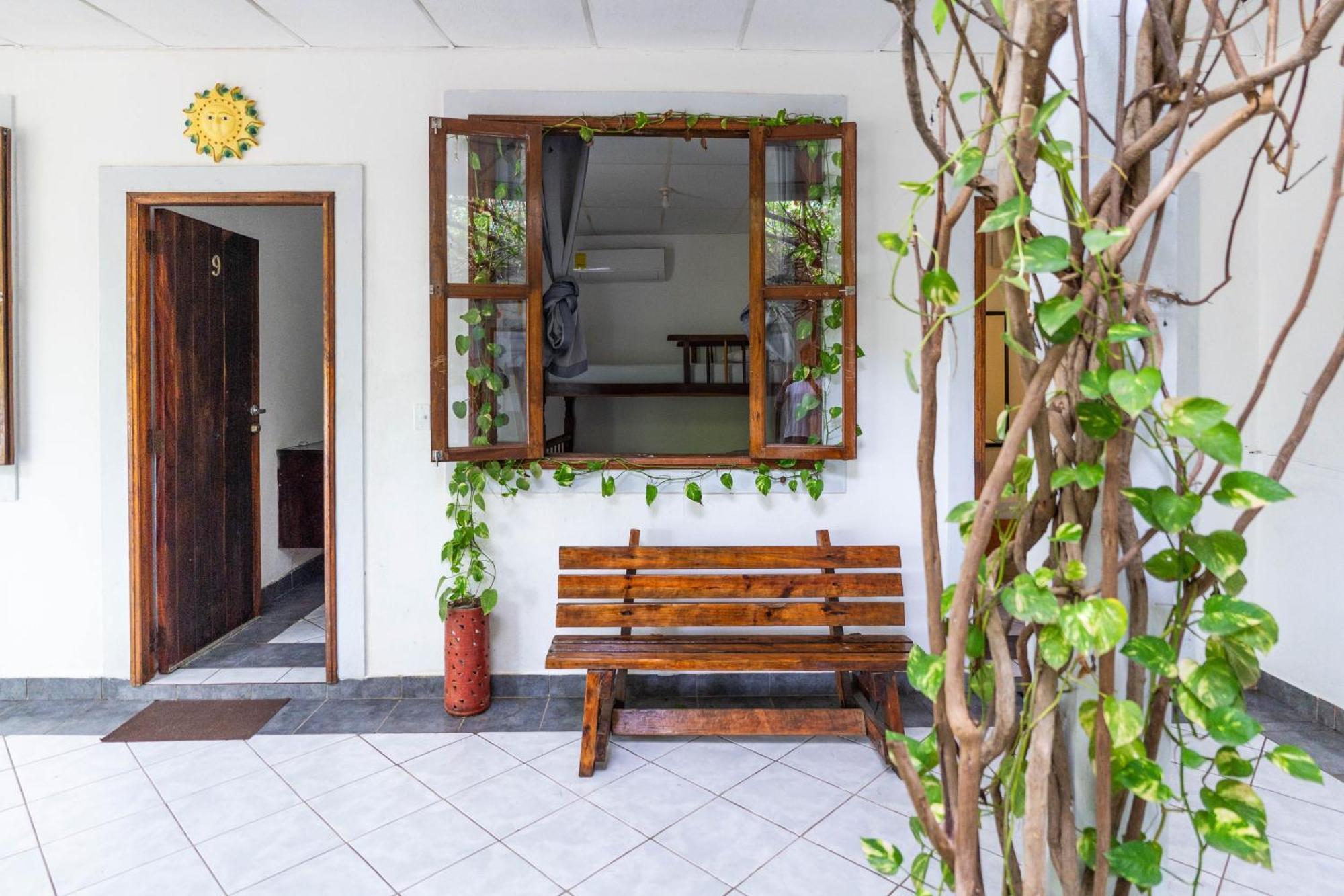 Miramar Surfcamp Villa Puerto Sandino Exteriör bild